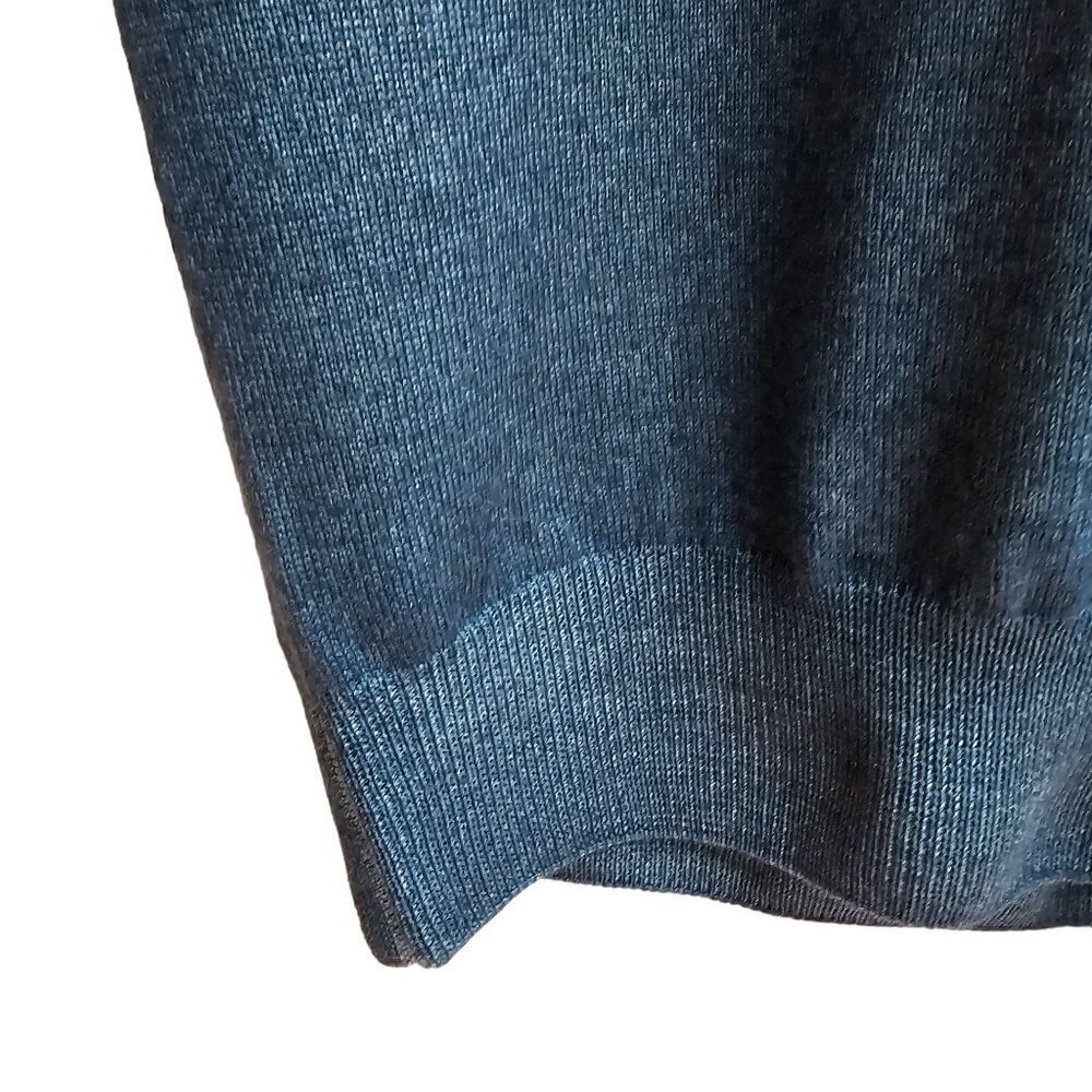 Cruciani Men's V-Neck Sweater, Light Weight, 100% Wool Made In Italy Size 54, XL - Picture 9 of 12